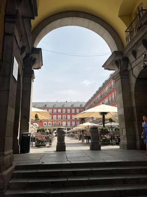Encantador Apartamento Plaza Mayor Madrid Centro Exterior photo