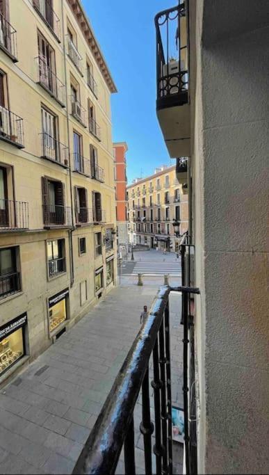 Encantador Apartamento Plaza Mayor Madrid Centro Exterior photo