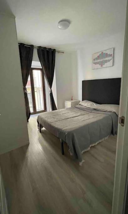 Encantador Apartamento Plaza Mayor Madrid Centro Exterior photo